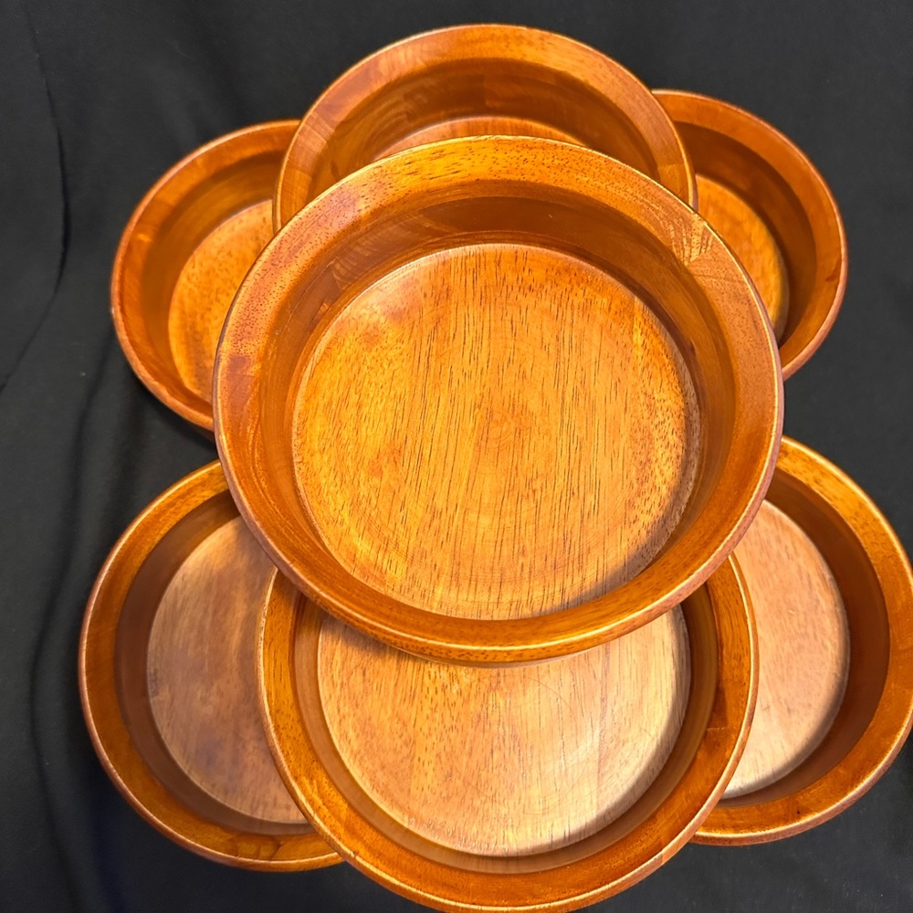 Set of 7 wooden bowls Woodard & Charles